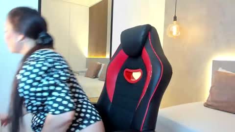 Snapshot of samantha_17_ chatting on October 2025 01:58:02 AM S A M A N T H A online show from October 2025 01:58:02 AM