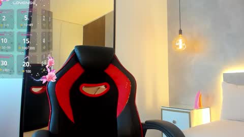 Snapshot of samantha_17_ chatting on October 2025 02:26:01 AM S A M A N T H A online show from October 2025 02:26:01 AM