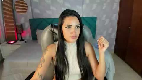 natalia online show from September 2025 12:27:02 PM