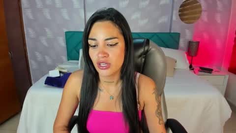 natalia online show from September 2025 12:32:02 PM