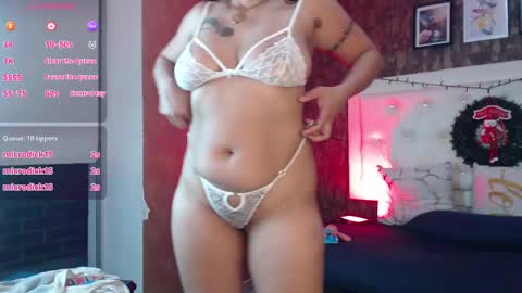 Snapshot of samantha__karolstone chatting on December 2024 10:49:02 PM SAMANTHA online show from December 2024 10:49:02 PM