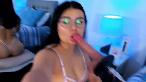 Snapshot of samantha__vega chatting on January 2025 12:02:01 AM Samantha Vega online show from January 2025 12:02:01 AM