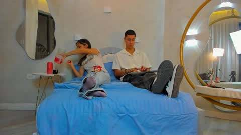 Snapshot of samantha_and_bastian chatting on March 2026 04:39:01 AM samantha_and_bastian online show from March 2026 04:39:01 AM