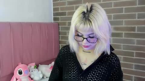 samantha_browwnn online show from January 2026 07:04:02 PM