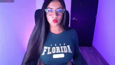 Samanta online show from November 2025 12:33:01 AM