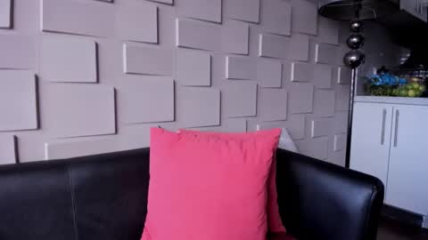 Samantha online show from February 2025 12:48:02 PM