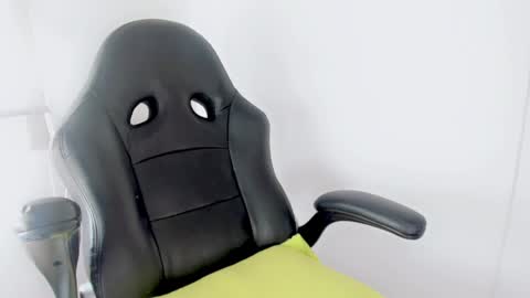 Snapshot of samantha_larusso_ chatting on December 2024 08:53:01 PM Andy online show from December 2024 08:53:01 PM