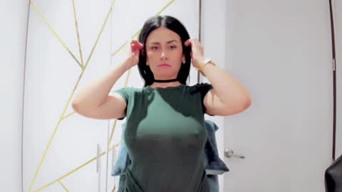 Snapshot of samantha_larusso_ chatting on January 2025 05:34:02 AM Andy online show from January 2025 05:34:02 AM