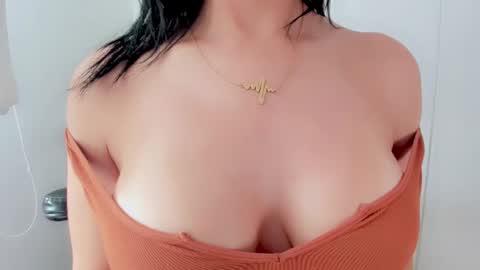 Snapshot of samantha_larusso_ chatting on February 2025 06:58:01 PM Andy online show from February 2025 06:58:01 PM