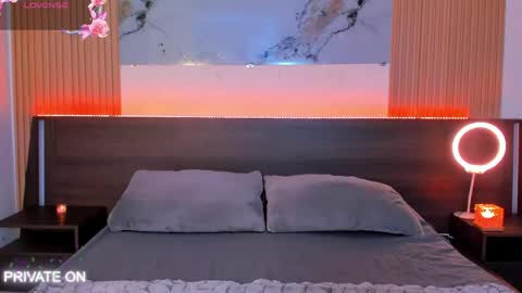 samantha_moons online show from May 2026 11:57:02 PM