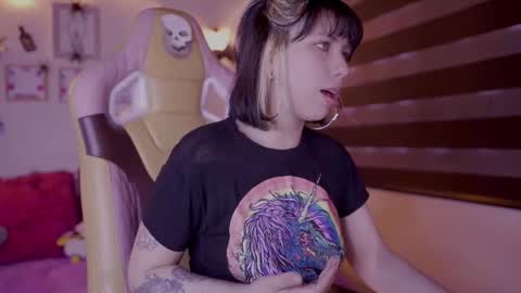 Snapshot of samantha_owen_ chatting on October 2025 09:04:01 PM SAMY online show from October 2025 09:04:01 PM