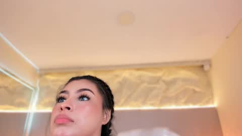Snapshot of samanthaa_22_ chatting on June 2026 11:22:02 AM Samanthaa online show from June 2026 11:22:02 AM