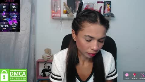 Snapshot of samanthaa_queen chatting on February 2025 11:17:02 AM sam online show from February 2025 11:17:02 AM