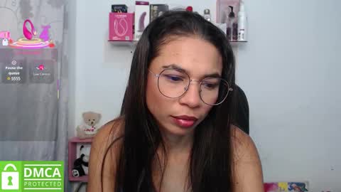 Snapshot of samanthaa_queen chatting on September 2025 10:59:01 AM sam online show from September 2025 10:59:01 AM