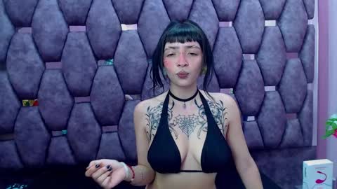 Samantha Smitth online show from February 2025 06:58:02 AM