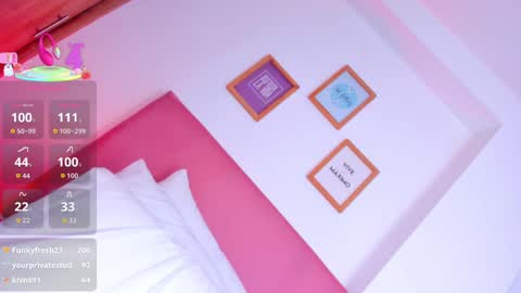 V A  N E S S A  online show from October 2025 10:41:02 PM