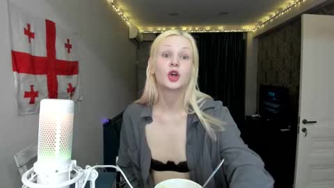 Snapshot of samanthamiasnik1 chatting on February 2025 03:49:02 PM Samantha online show from February 2025 03:49:02 PM