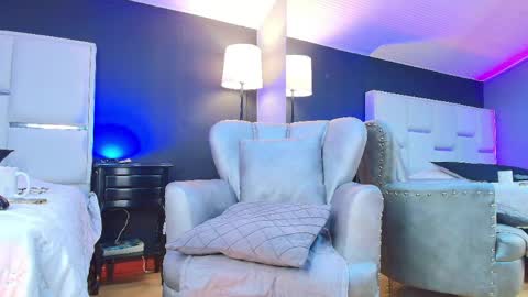 Snapshot of samanthamilf__ chatting on April 2026 08:04:02 PM Samanta online show from April 2026 08:04:02 PM