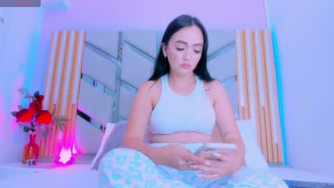  SAMANTHA online show from April 2026 09:10:02 PM