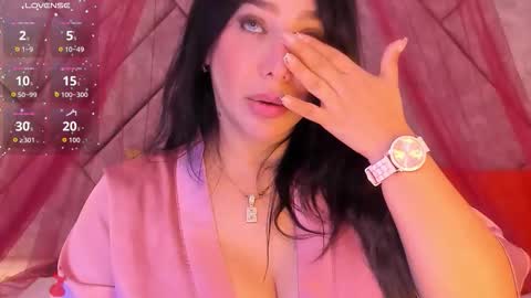 Snapshot of samara_alabi chatting on September 2025 06:51:01 PM Samara Benazir Alabi online show from September 2025 06:51:01 PM