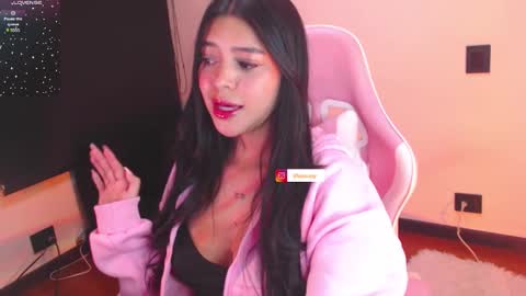 Snapshot of samara_lam chatting on December 2024 02:13:02 AM Sammy online show from December 2024 02:13:02 AM