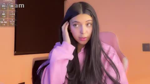 Snapshot of samara_lam chatting on January 2025 11:24:01 PM Sammy online show from January 2025 11:24:01 PM