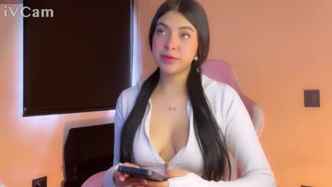 Snapshot of samara_lam chatting on February 2025 03:28:02 PM Sammy online show from February 2025 03:28:02 PM