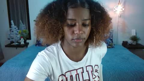 samara_roxx online show from November 2025 02:39:02 AM