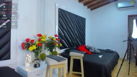 Snapshot of samaraa_lee chatting on January 2026 01:05:02 PM Samara online show from January 2026 01:05:02 PM