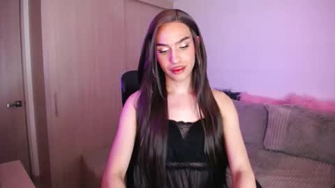 Samara Silex online show from November 2025 02:43:02 AM