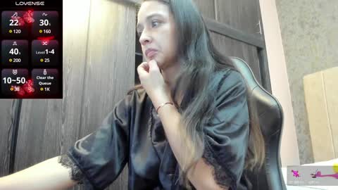 Sara  online show from February 2025 11:49:02 AM