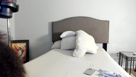 Yaya online show from October 2025 03:56:01 AM