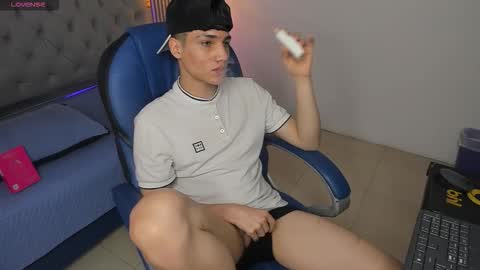 Snapshot of samblack_ chatting on March 2026 01:05:01 PM Sam online show from March 2026 01:05:01 PM