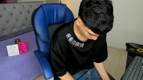 Snapshot of samblack_ chatting on April 2026 04:02:02 PM Sam online show from April 2026 04:02:02 PM