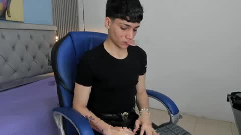 Snapshot of samblack_ chatting on April 2026 12:42:01 PM Sam online show from April 2026 12:42:01 PM