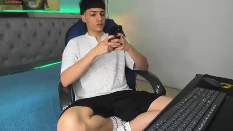 Snapshot of samblack_ chatting on June 2026 01:08:02 PM Sam online show from June 2026 01:08:02 PM