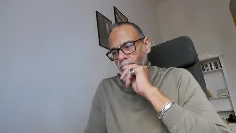 Sam online show from March 2026 04:21:02 PM