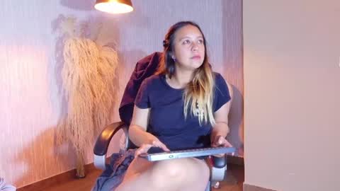 Samy online show from June 2026 03:25:01 AM