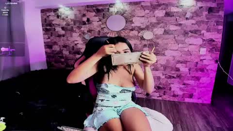 Snapshot of samiacooper25 chatting on April 2026 08:07:01 AM samiacooper25 online show from April 2026 08:07:01 AM