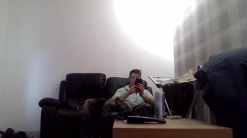 samiam381653 online show from February 2026 04:17:01 PM