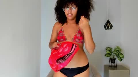 Samie Mury  online show from November 2025 03:41:01 AM