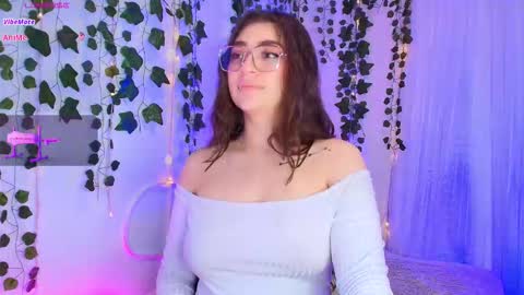 samii evans  online show from September 2025 04:01:02 AM