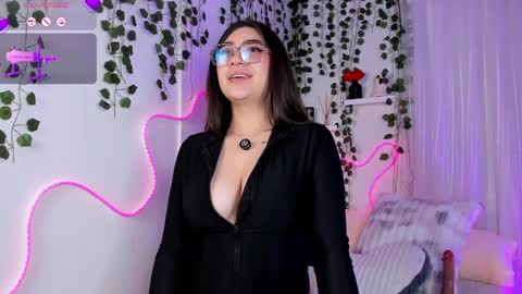 Snapshot of samii_evans chatting on March 2026 01:16:02 AM samii evans online show from March 2026 01:16:02 AM