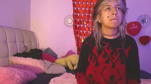 saminthezone online show from March 2026 12:01:02 PM