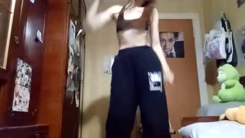 Mira online show from October 2025 03:57:02 PM