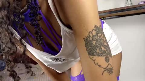 KatyDoll online show from November 2025 01:37:01 AM