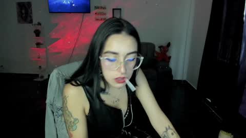 Snapshot of samismith77 chatting on January 2025 09:23:02 PM SARA online show from January 2025 09:23:02 PM