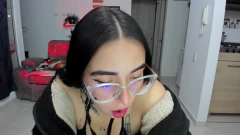 SARA online show from October 2025 01:39:02 AM