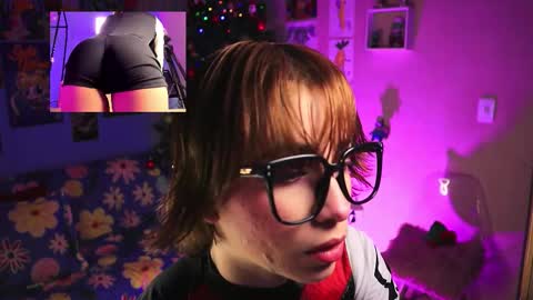 Sammy online show from November 2025 04:04:01 AM