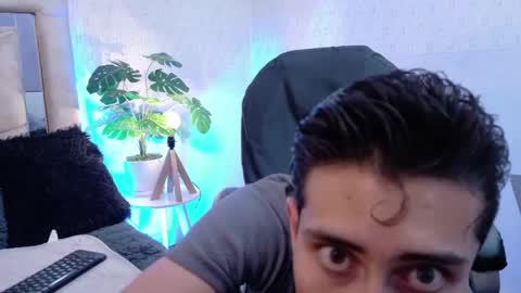 Snapshot of sammy_and_ithan chatting on May 2026 11:31:02 AM Sammy and Ithan online show from May 2026 11:31:02 AM